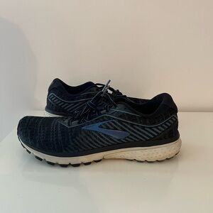 Men’s 11.5 Brooks Ghost 12 Black/Blue